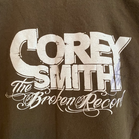 Signed Corey Smith The Broken Record Tee Size XL Like-New condition. - Picture 5 of 5